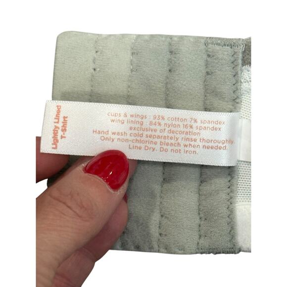 Cacique T-Shirt Bra Women 44DDD Underwire Lined Full Coverage Gray White Striped - Picture 5 of 5